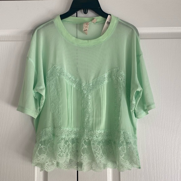 Super cute Mesh blouse - Picture 1 of 10